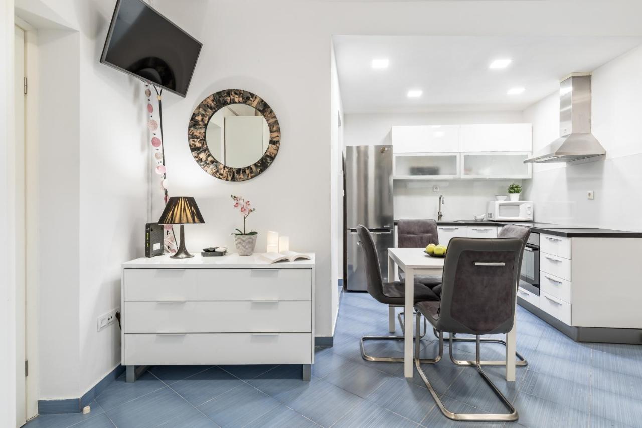 Charming Apartment Split Buitenkant foto